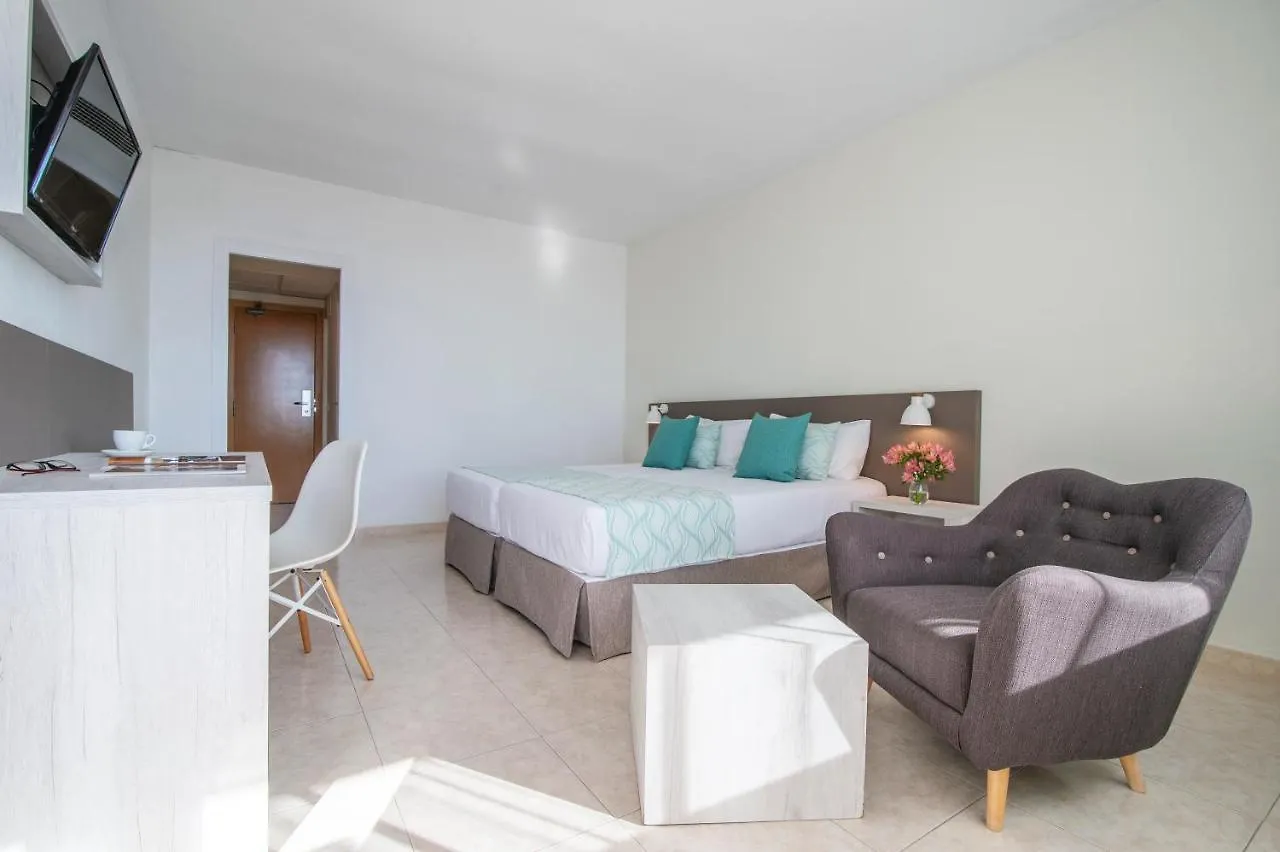 Hotel Lloret Santa Rosa By Pierre & Vacances Lloret de Mar 4*,