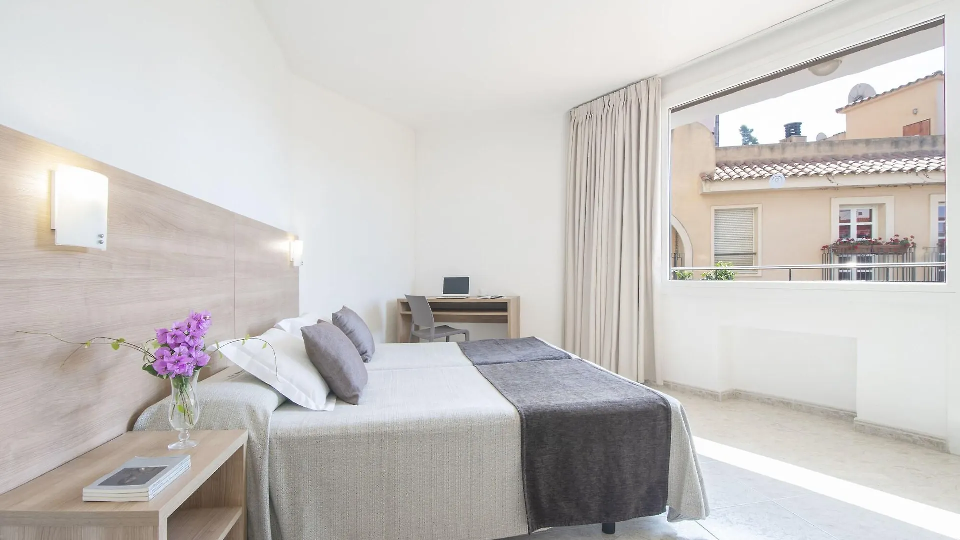 Hotel Lloret Santa Rosa By Pierre & Vacances Lloret de Mar