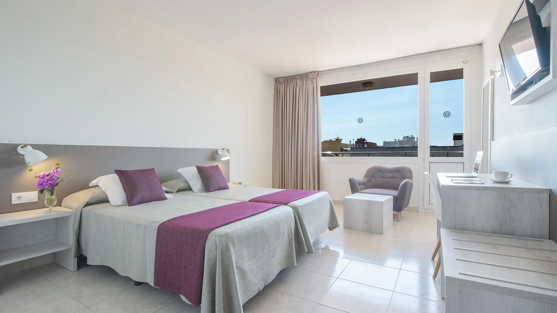 Hotel Lloret Santa Rosa By Pierre & Vacances Lloret de Mar